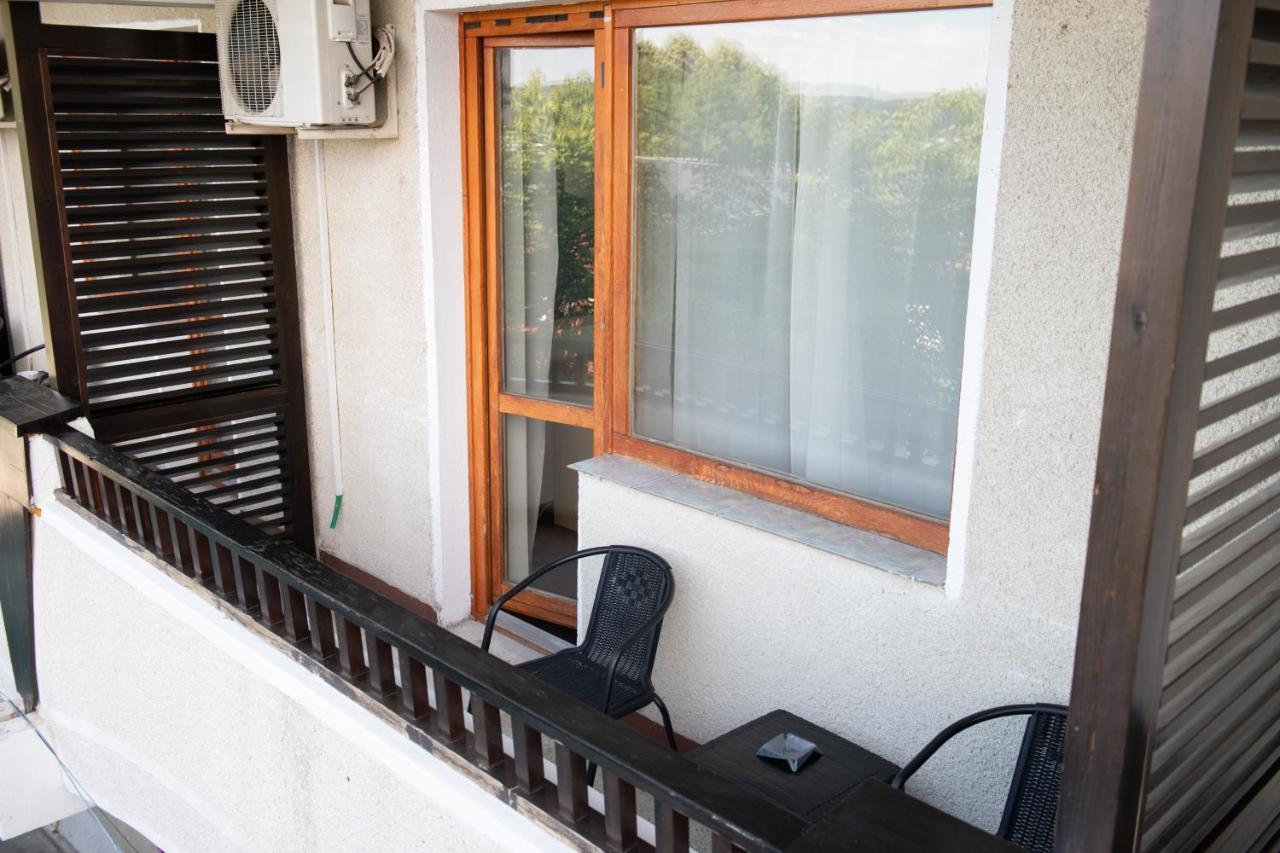 Hotel Panoramic Рымнику-Вылча Экстерьер фото